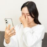 女性 スマホ 疲れる